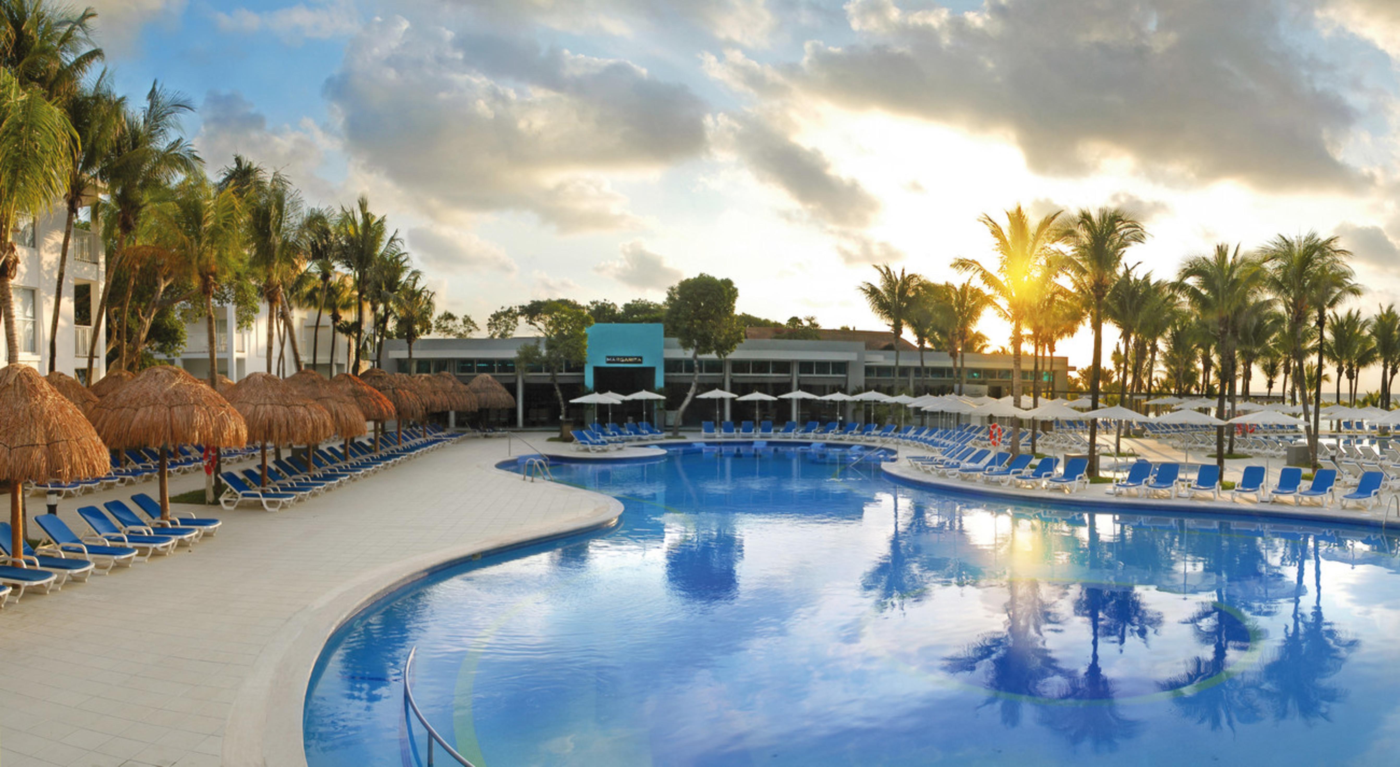 Hotel Riu Yucatan Playa del Carmen Esterno foto